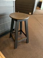 Spakrakk / Sidebord i kompositt