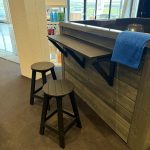 Barbord med 2 stk krakker (pakke)